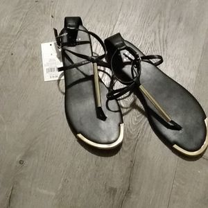 Women Sandals a New Day black&gold size 8